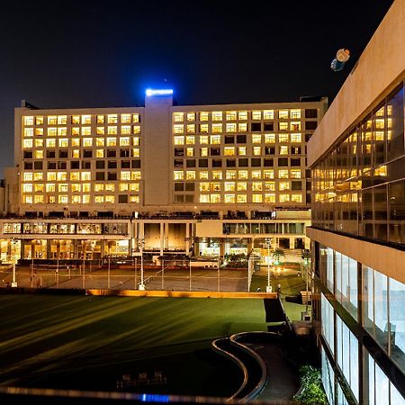 Wyndham Ahmedabad Shela Hotel Eksteriør billede