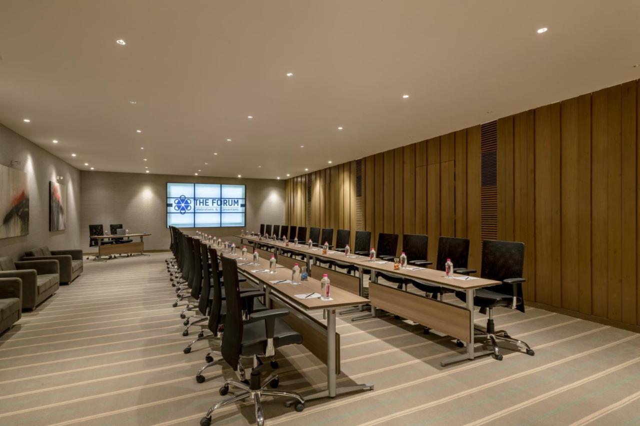 Wyndham Ahmedabad Shela Hotel Eksteriør billede