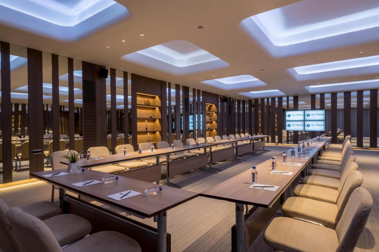 Wyndham Ahmedabad Shela Hotel Eksteriør billede