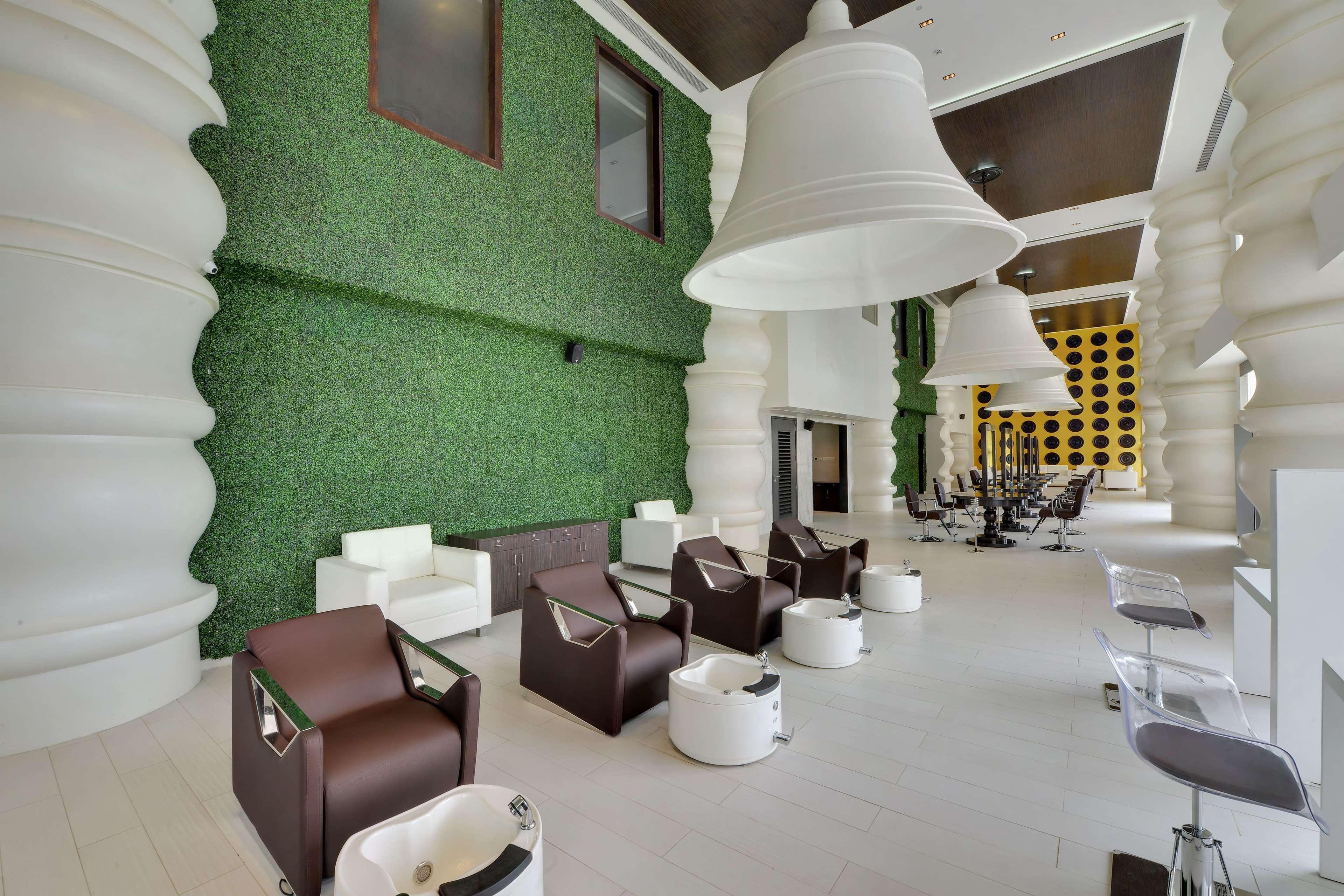 Wyndham Ahmedabad Shela Hotel Eksteriør billede