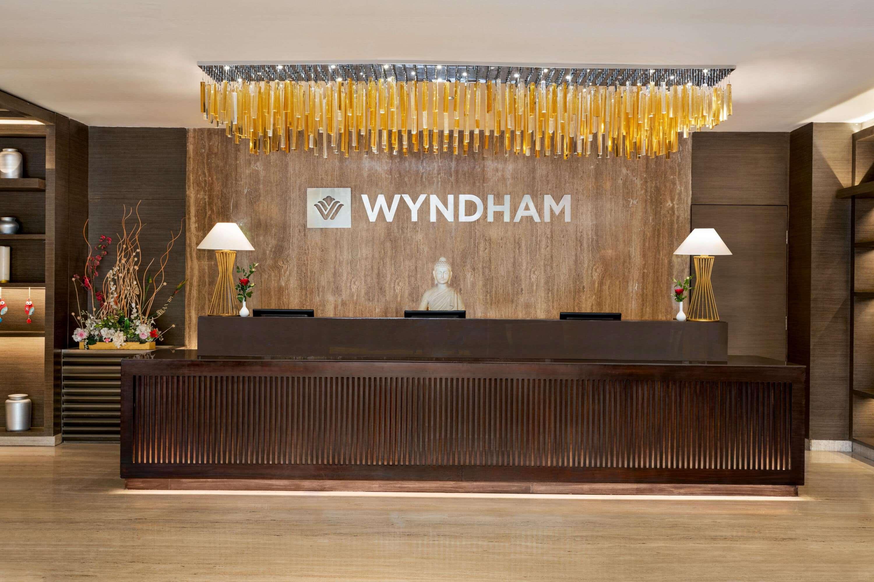 Wyndham Ahmedabad Shela Hotel Eksteriør billede