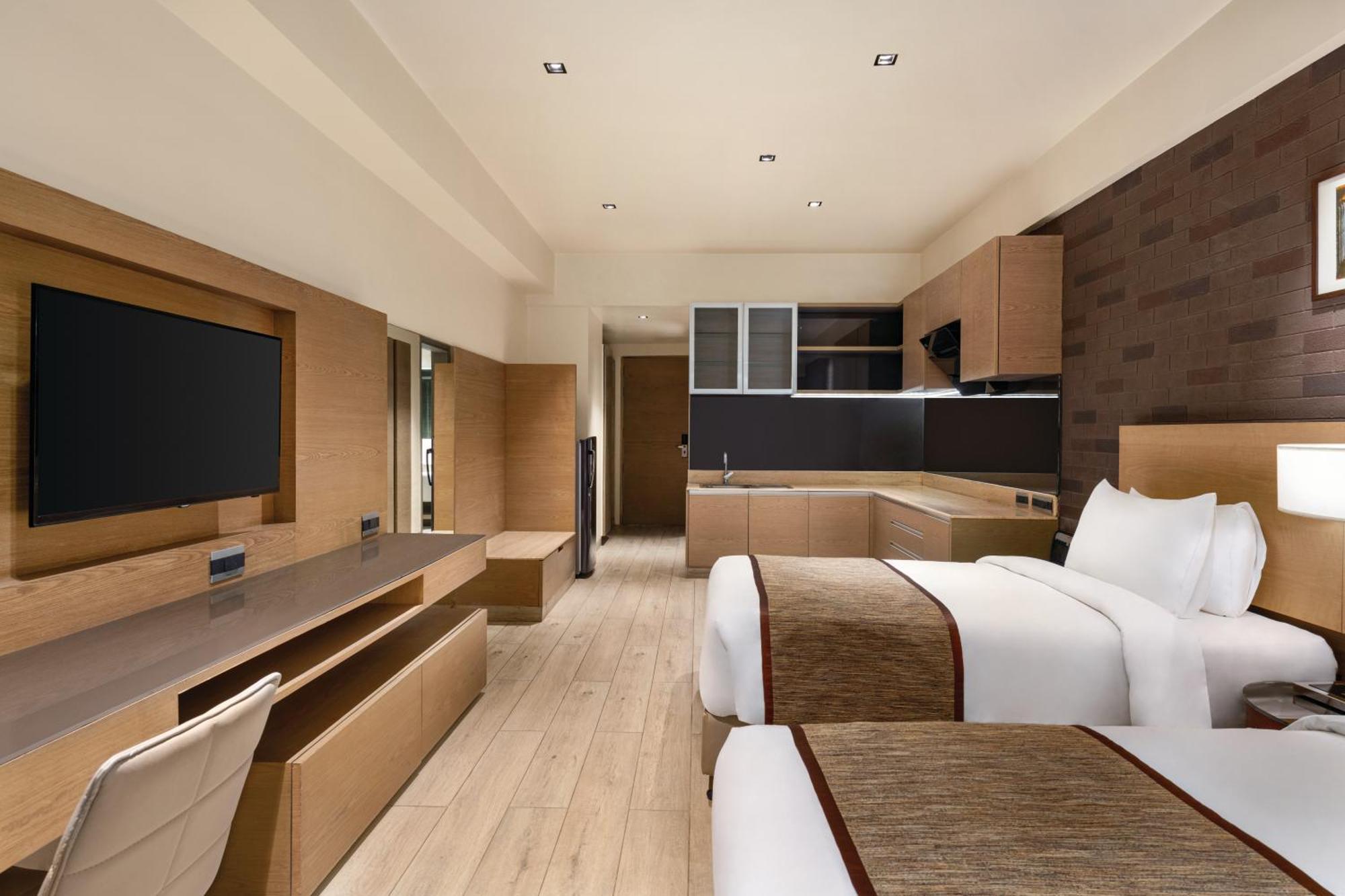 Wyndham Ahmedabad Shela Hotel Eksteriør billede